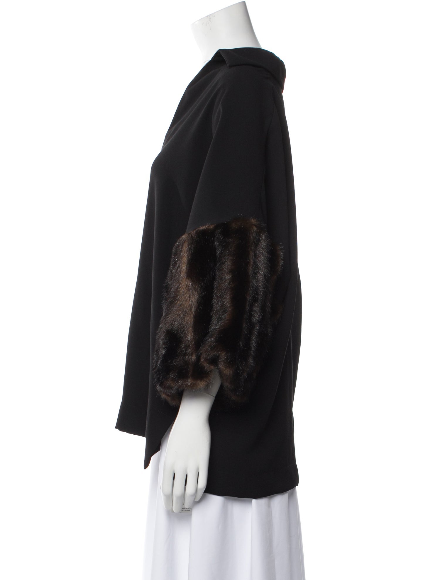 Fur V-Neck Three-Quarter Sleeve Blouse