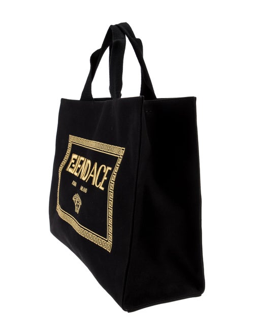 Fendace Grecca Tote 2022