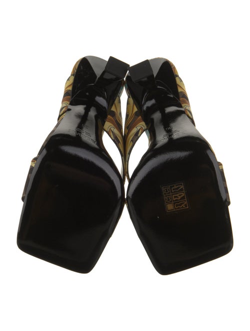 Fendace Zucca FF Logo Slides