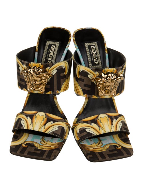 Fendace Zucca FF Logo Sandals