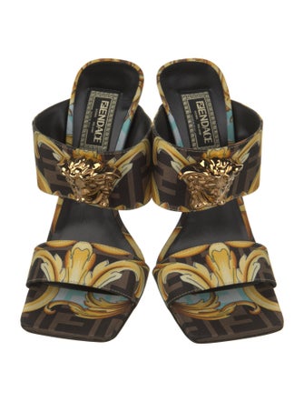 Fendace Medusa Insignia Silk Slides