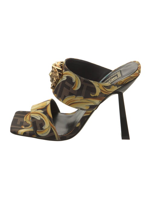 Fendace Medusa Insignia Silk Slides