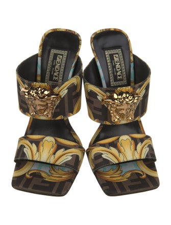 Fendace Medusa Insignia Silk Slides