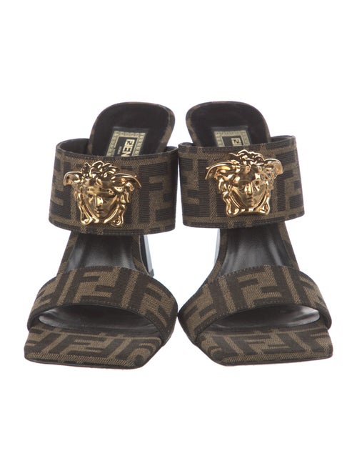 Fendace Zucca FF Logo Canvas Slides