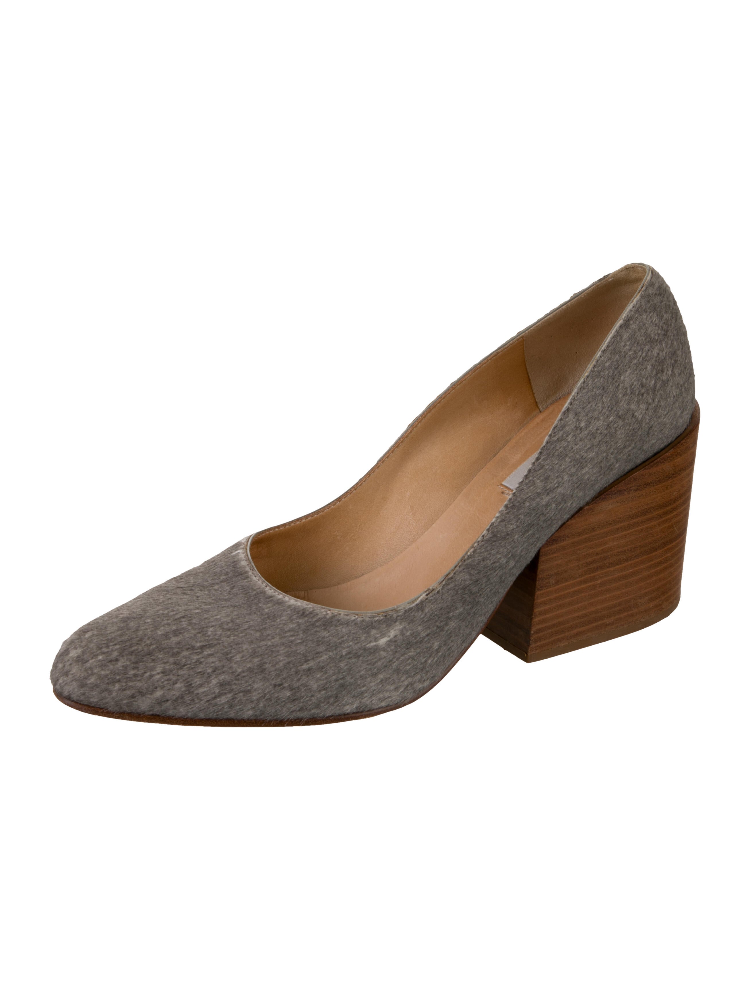 Gabriela Hearst Ponyhair Pumps