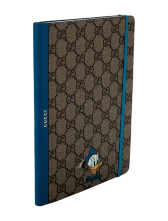 Gucci x Disney GG Supreme Large Donald Duck Notebook