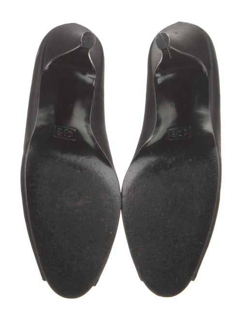 Geoffrey Beene Ruffle Embellishment Pumps