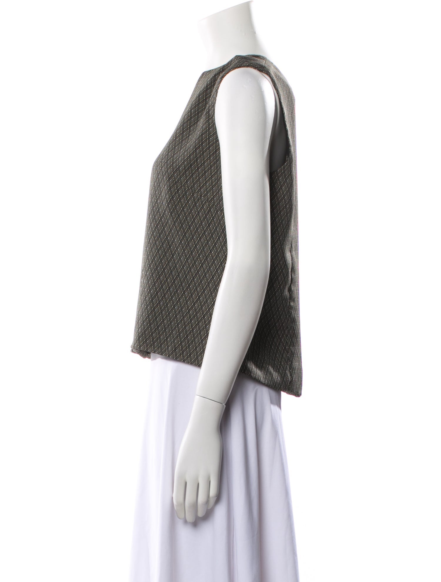 Geoffrey Beene Crew Neck Sleeveless Top