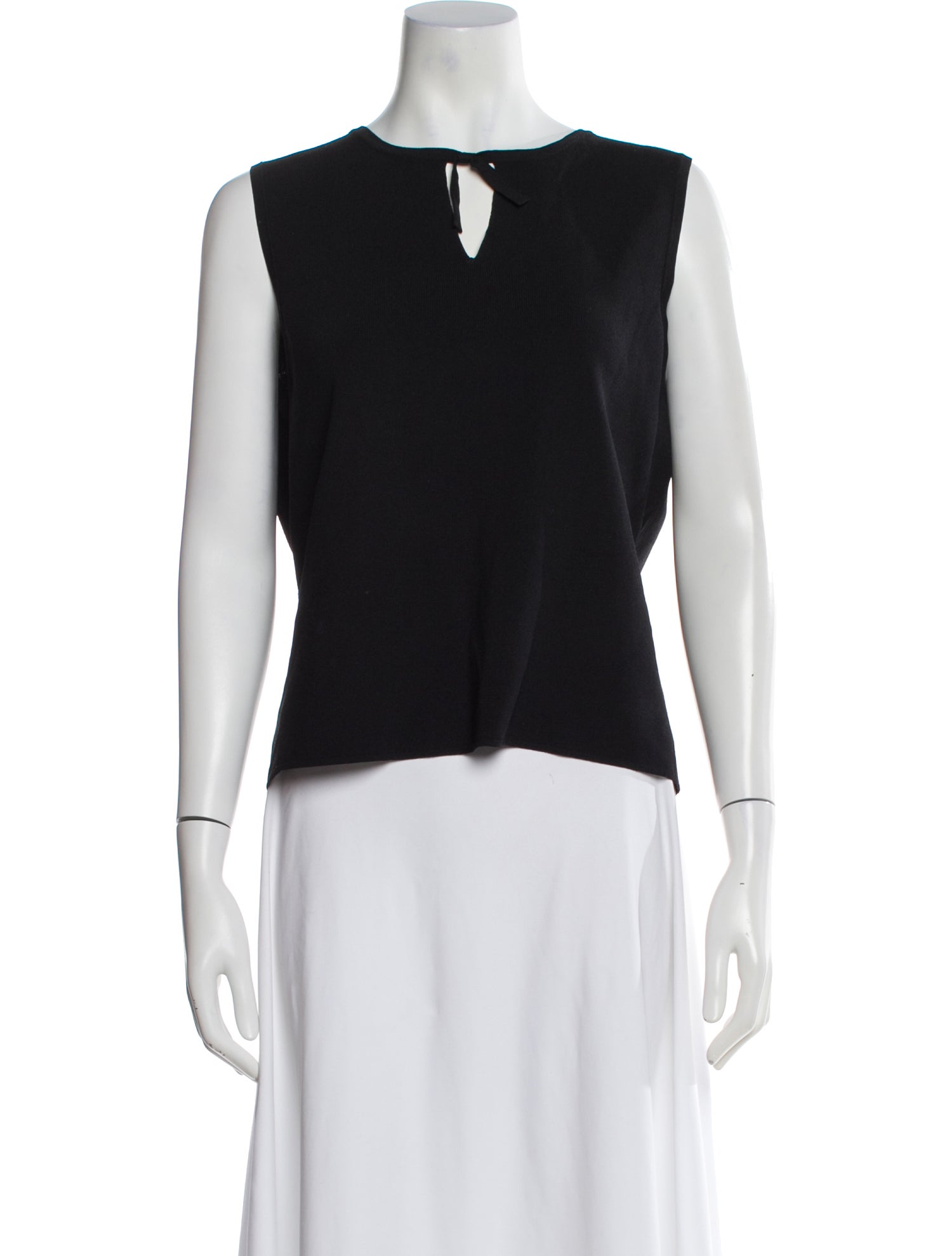 Geoffrey Beene V-Neck Sleeveless Top
