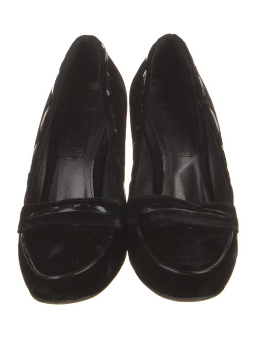 Giambattista Valli Velvet Pumps