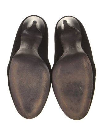 Giambattista Valli Velvet Pumps