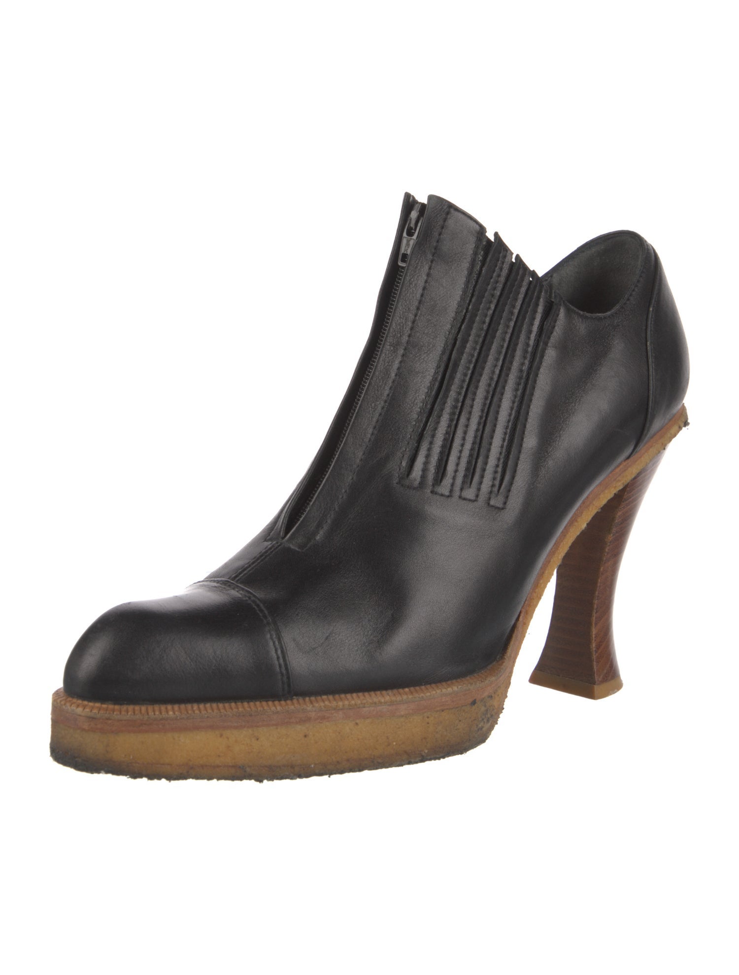 Gianfranco Ferre Leather Pumps