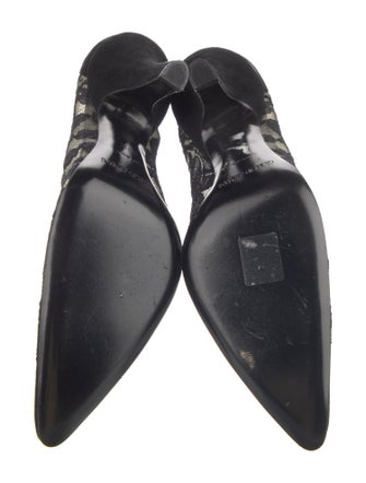 Giorgio Armani Lace Lace Pattern Pumps