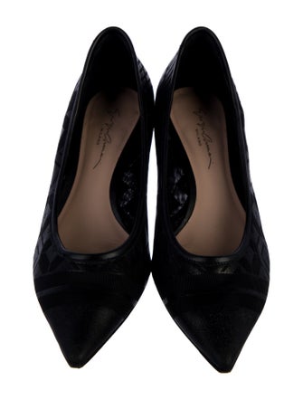 Giorgio Armani Leather Pumps