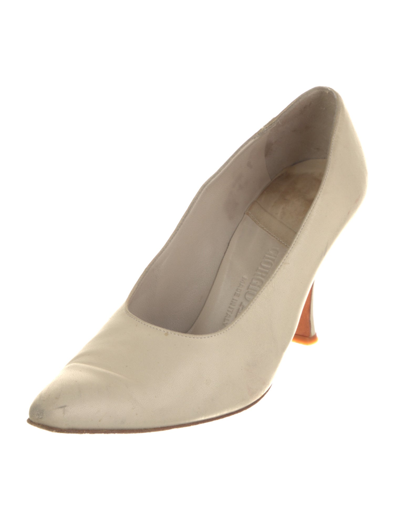 Giorgio Armani Leather Pumps