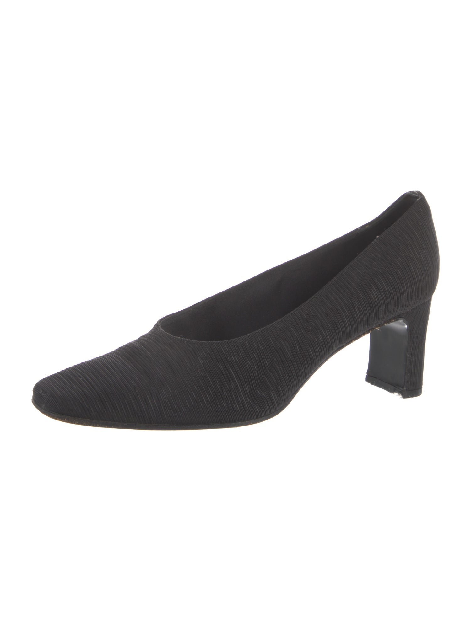 Giorgio Armani Suede Pumps