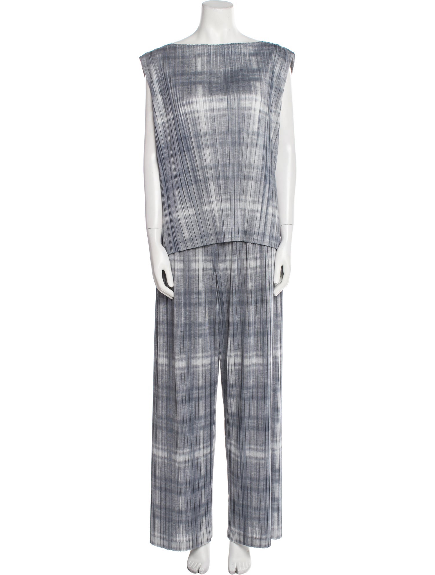 Giorgio Armani Plaid Print Pleated Accents Pant Set w/ Tags