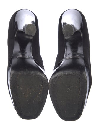 Giorgio Armani Suede Pumps