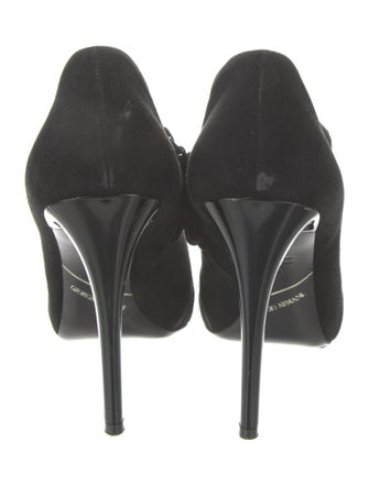 Giorgio Armani Suede Pumps