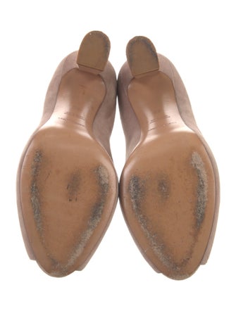Giorgio Armani Suede Pumps