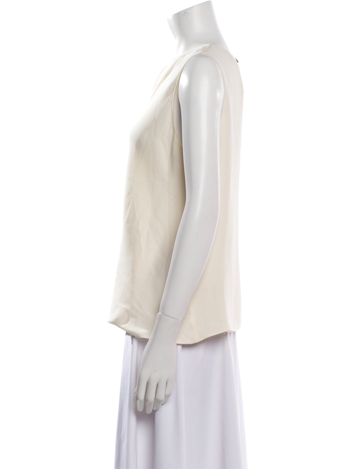 Giorgio Armani Scoop Neck Sleeveless Blouse