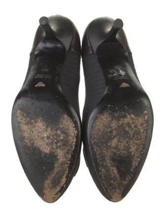 Giorgio Armani Suede Pumps