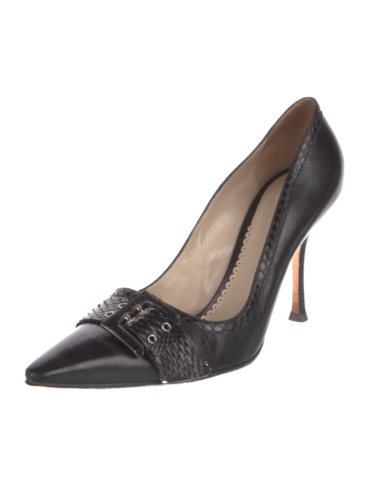 Giorgio Armani Leather Pumps