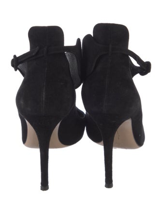 Gianvito Rossi Suede Pumps