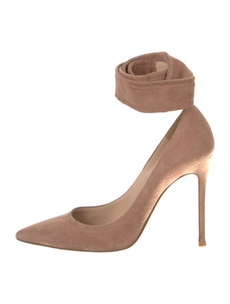 Gianvito Rossi Suede Pumps