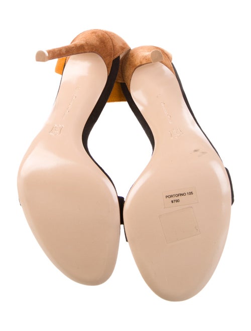 Gianvito Rossi Suede Pumps