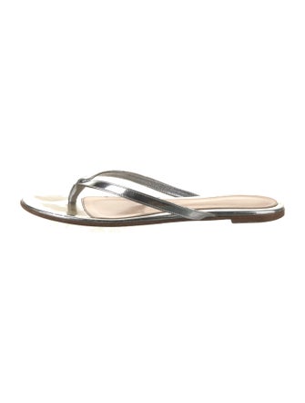 Gianvito Rossi Patent Leather Chain-Link Accents Flip Flops