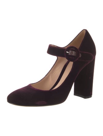 Gianvito Rossi Velvet Pumps