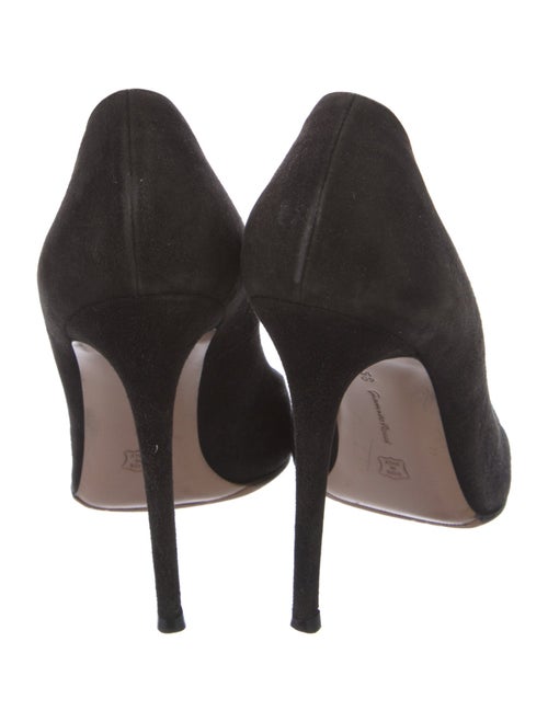 Gianvito Rossi Suede Pumps