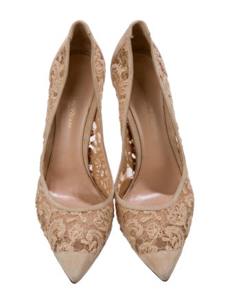 Gianvito Rossi Suede Lace Pattern Pumps