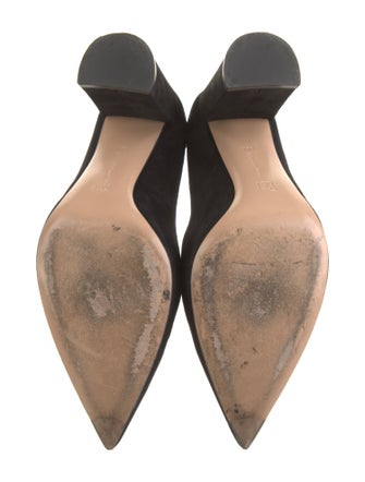 Gianvito Rossi Suede Pumps