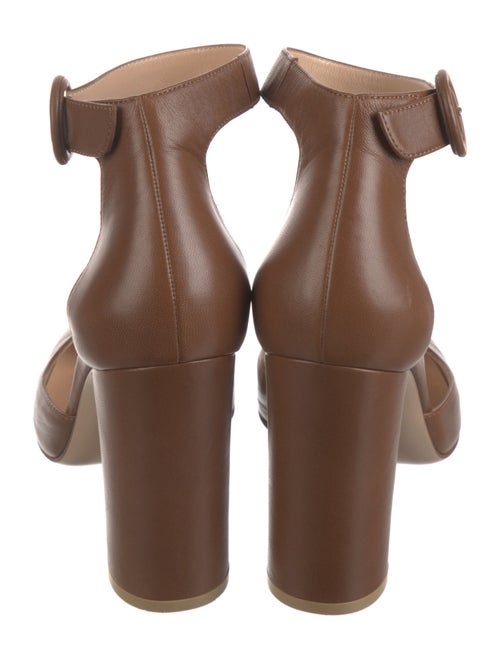 Gianvito Rossi Leather D'Orsay Pumps