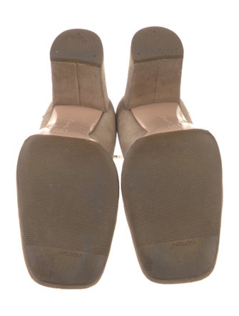 Gianvito Rossi Suede Pumps