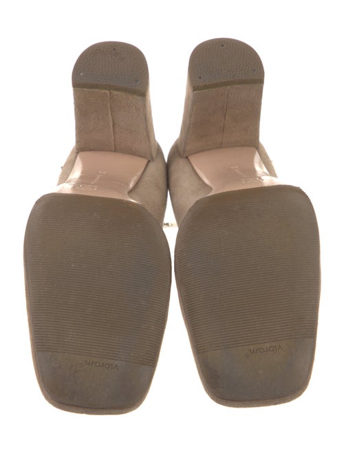 Gianvito Rossi Suede Pumps