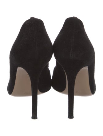 Gianvito Rossi Suede Pumps