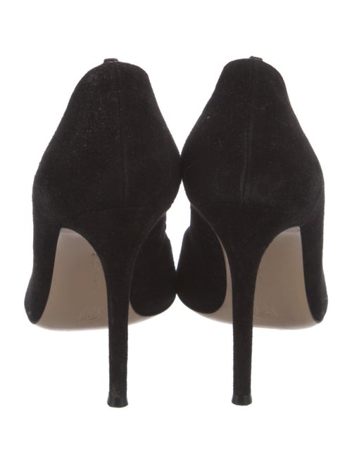 Gianvito Rossi Suede Pumps