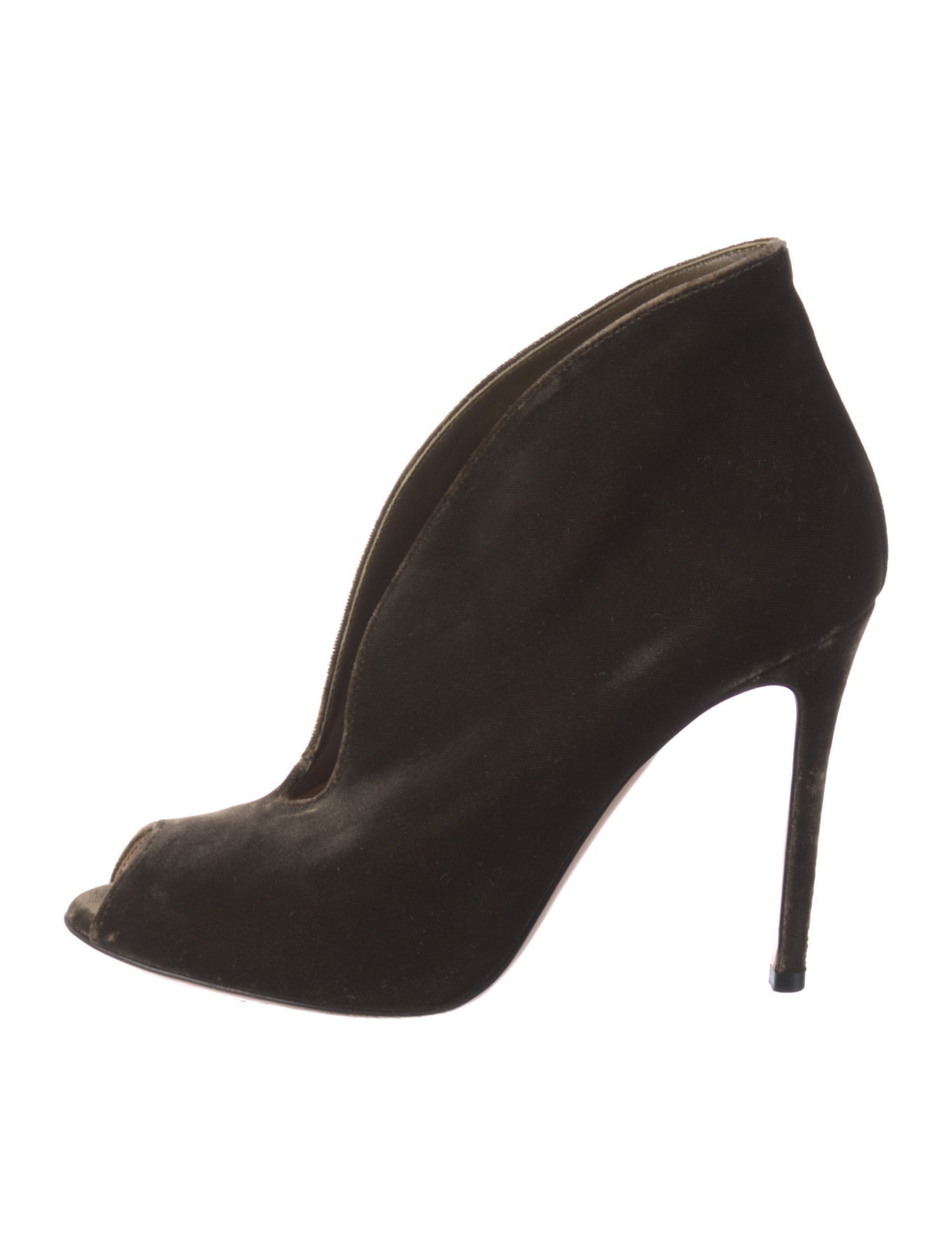 Gianvito Rossi Suede Pumps