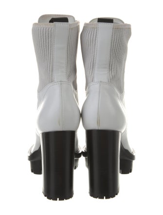 Gianvito Rossi Quilted Pattern Leather Combat Boots