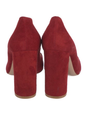 Gianvito Rossi Suede Pumps