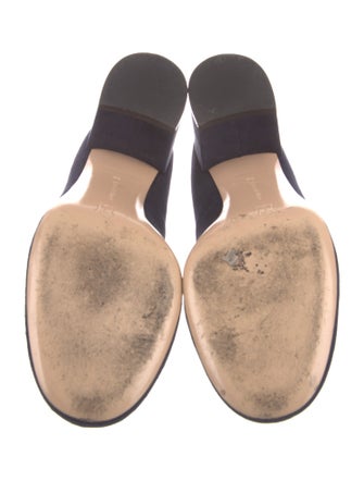 Gianvito Rossi Suede Pumps