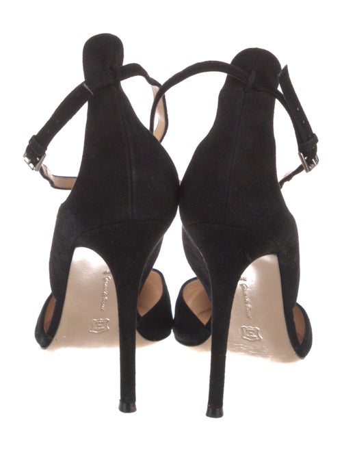Gianvito Rossi Suede Pumps