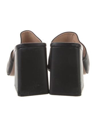 Gianvito Rossi Leather Slides