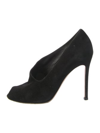 Gianvito Rossi Suede Pumps