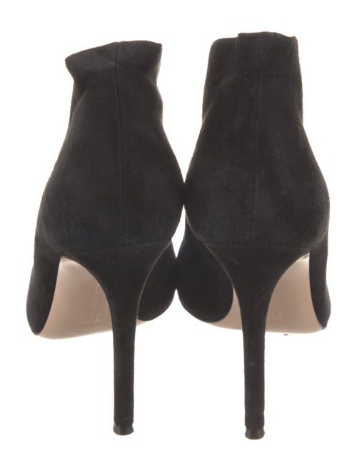 Gianvito Rossi Suede Pumps