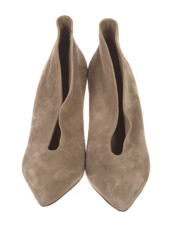 Gianvito Rossi Suede Pumps