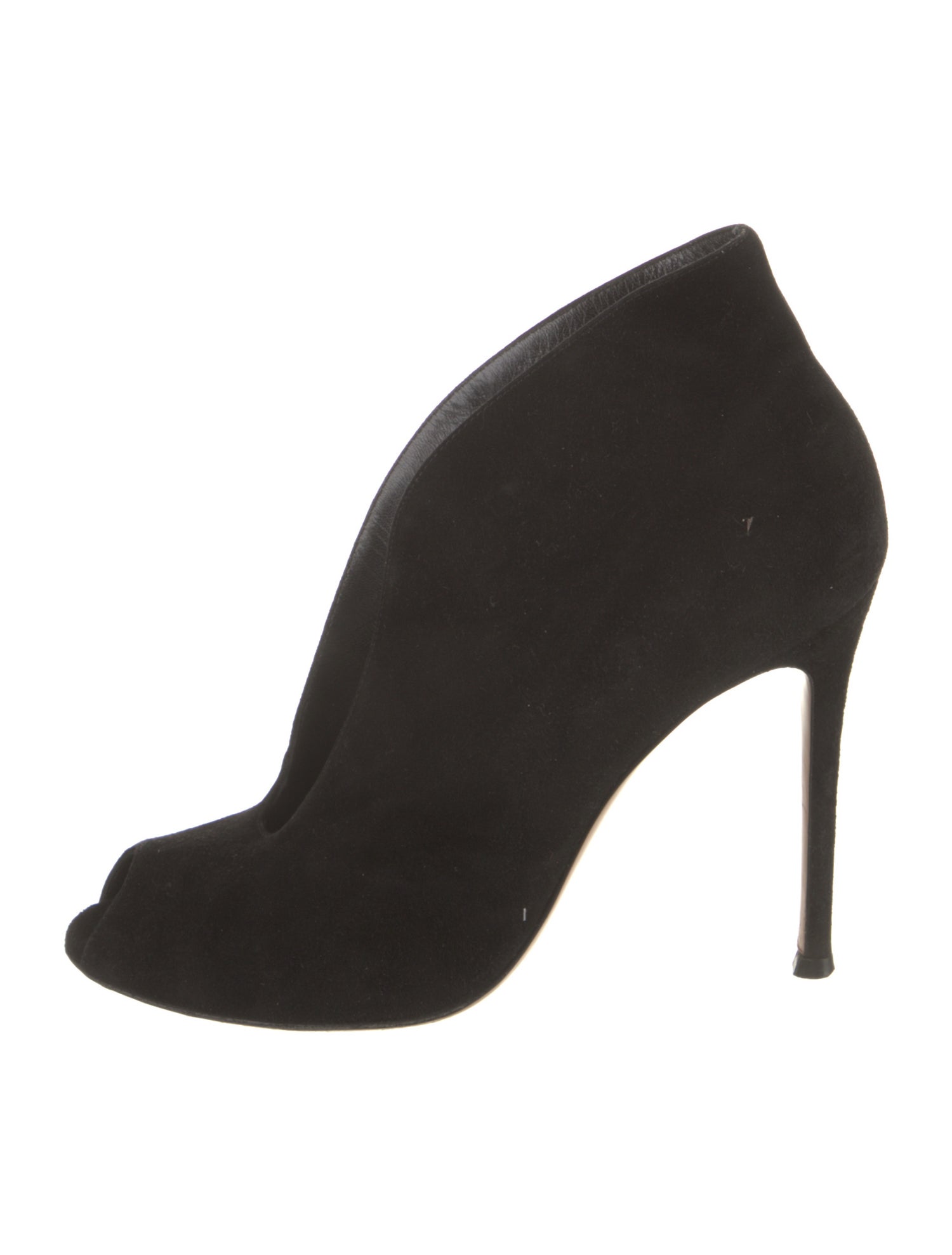 Gianvito Rossi Suede Pumps